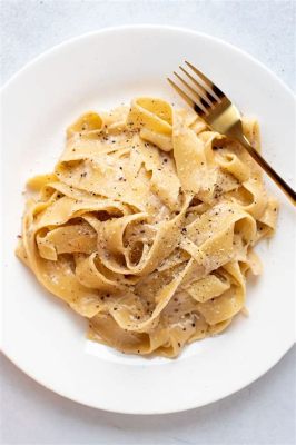  Cacio e Pepe: Een romige en intens peperege extravaganza uit de keuken van Turijn!